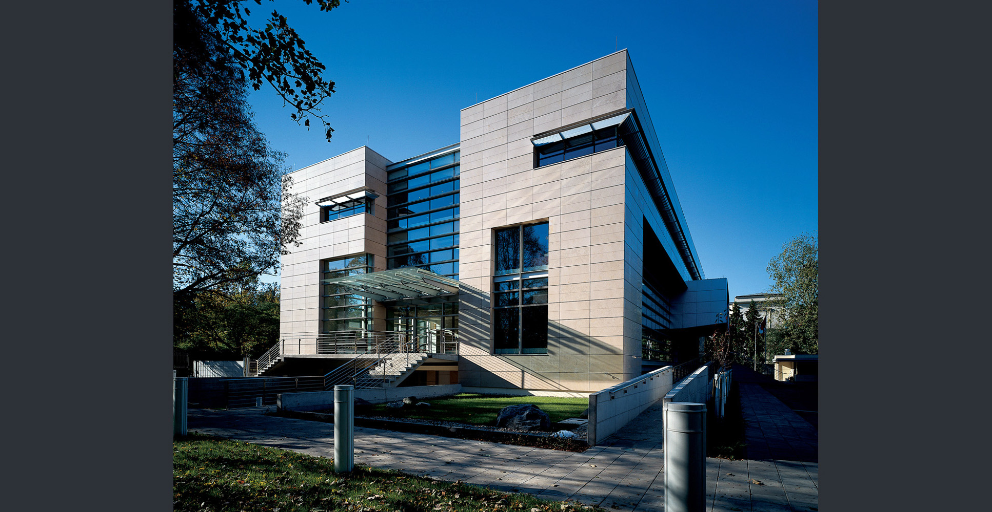 Canadian Embassy in Warsaw - photo 17